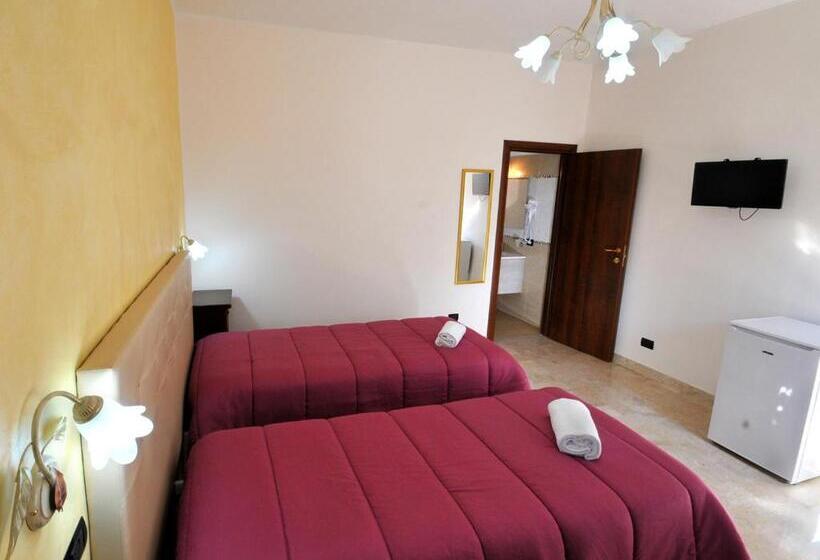 Quarto Triplo Estandar, Il Calesse B&b