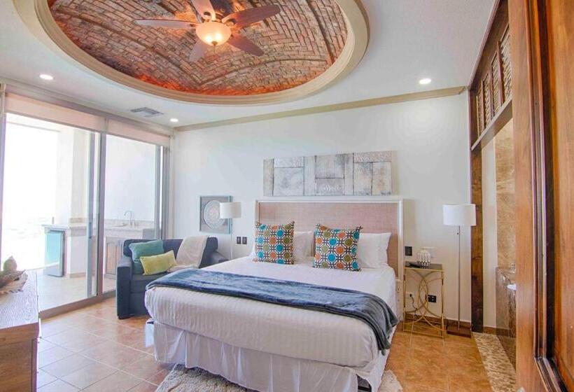 Апартаменты 3 Спальни, Esmeralda Beach Resort
