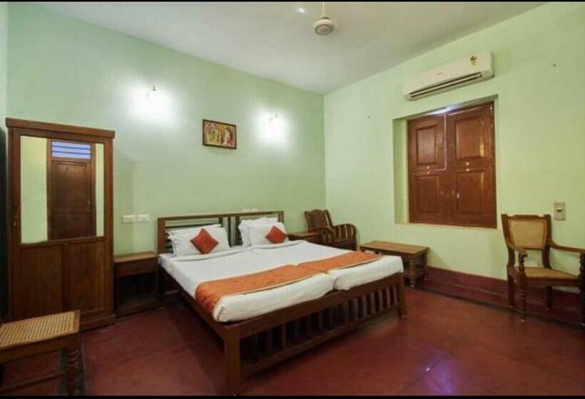 豪华房间, Cs Arunachala Residency