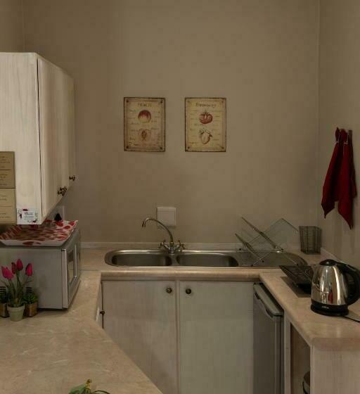 إستوديو ديلوكس, The Falls Guest House