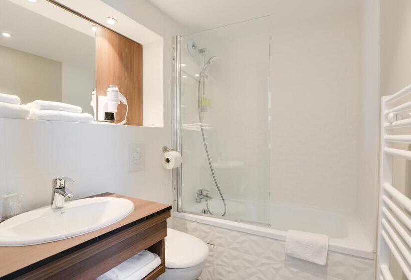 Семейный Номер, Brit Hotel Caen Nord   Mémorial