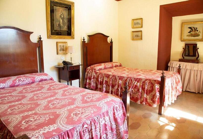 Полулюкс, Cortijo El Esparragal