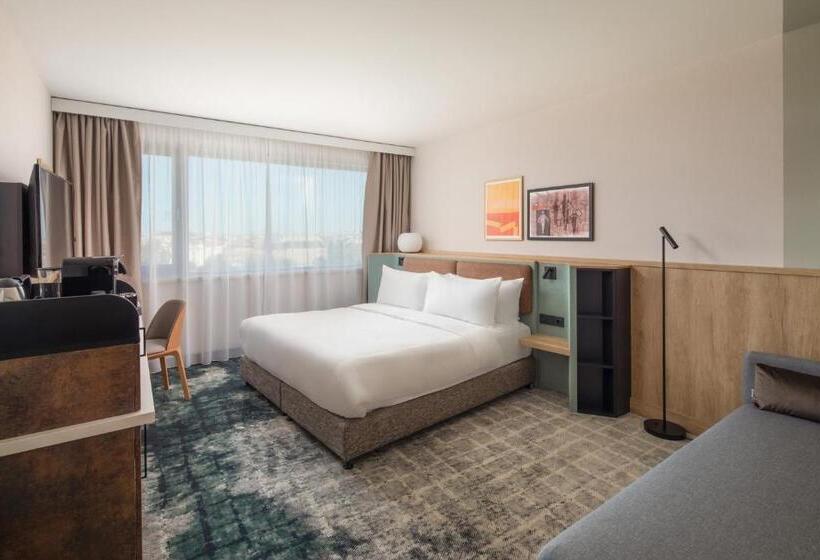 프리미엄 룸, Crowne Plaza Budapest, An Ihg