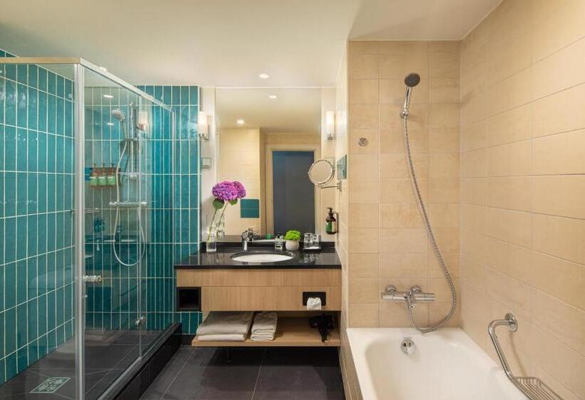 스탠다드 룸, Crowne Plaza Budapest, An Ihg