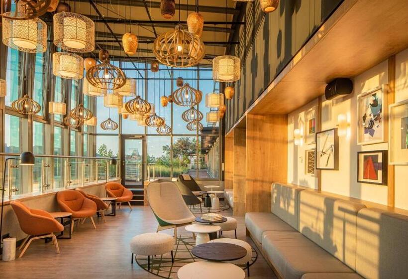 프리미엄 스위트, Crowne Plaza Budapest, An Ihg
