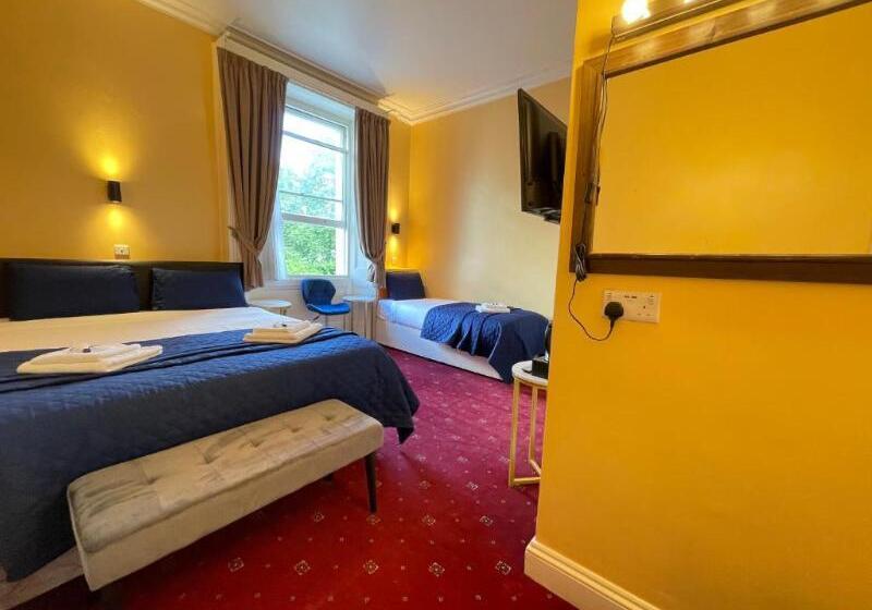 Quarto Triplo Estandar, Jubilee Hotel Victoria