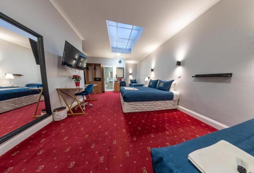 Quarto Familiar, Jubilee Hotel Victoria