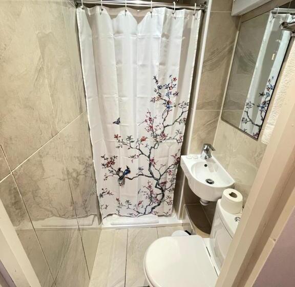 Quarto Triplo Estandar, Jubilee Hotel Victoria