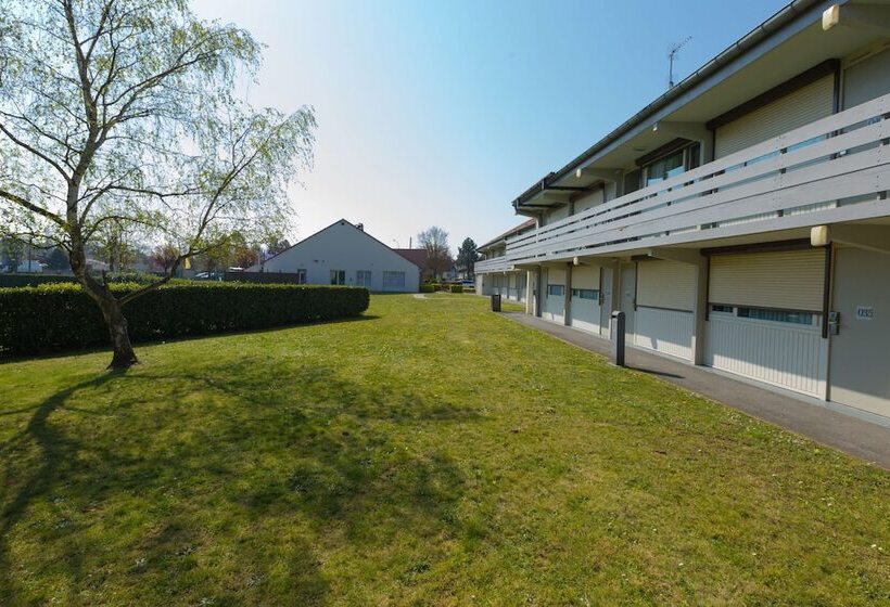 标准间带双人床, Kyriad Chantilly Sud  Luzarches