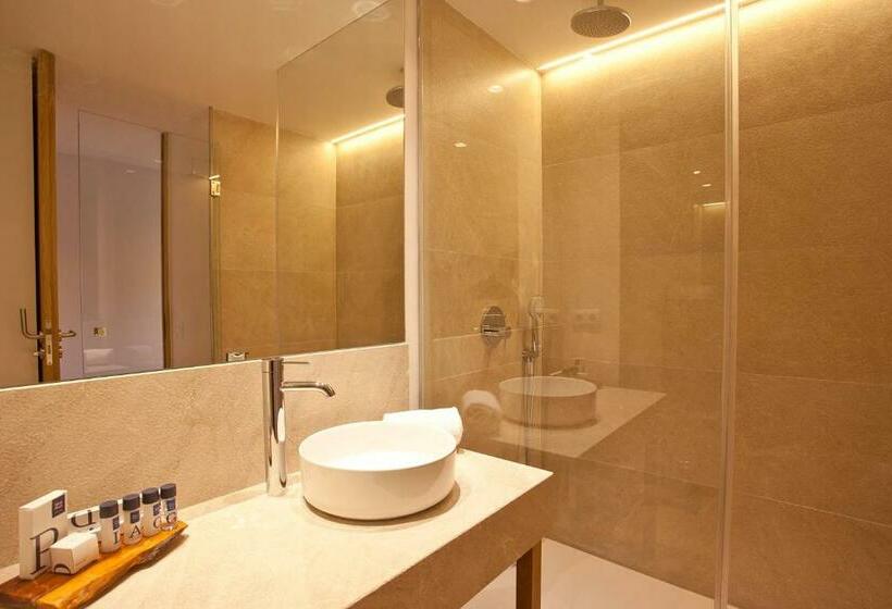 اتاق استاندارد یک نفره, Mon Port Hotel & Spa