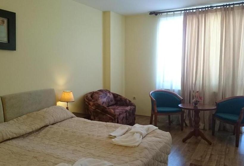 Номер Deluxe с Балконом, Family Hotel Eterno