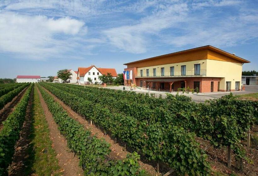 Номер Стандарт, Rodinné Vinařství Skoupil
