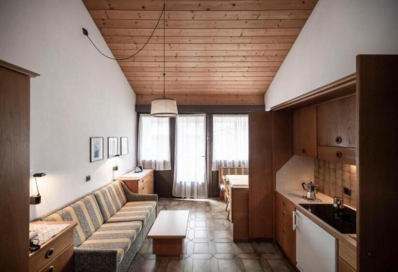 Апартаменты 1 Спальня, Post Residence