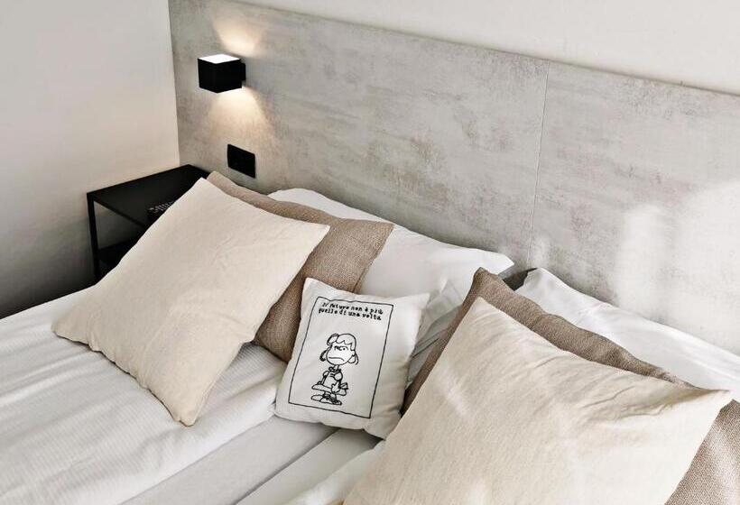 اتاق استاندارد با بالکن, Villa Paola B&b
