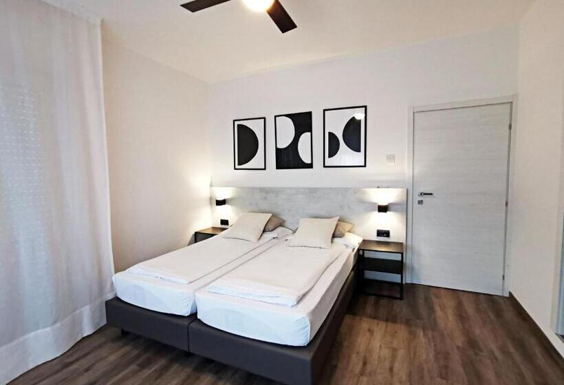 اتاق استاندارد با بالکن, Villa Paola B&b