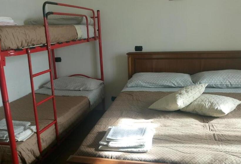 Четырехместный Номер Стандарт, B&b La Casa Del Sole