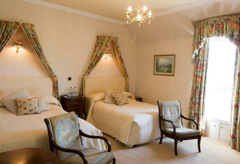 Номер Стандарт, Whitehouse Country House