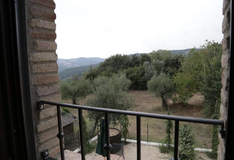 Люкс Повышенной Комфортности, Agriturismo Podere Acqualoreto