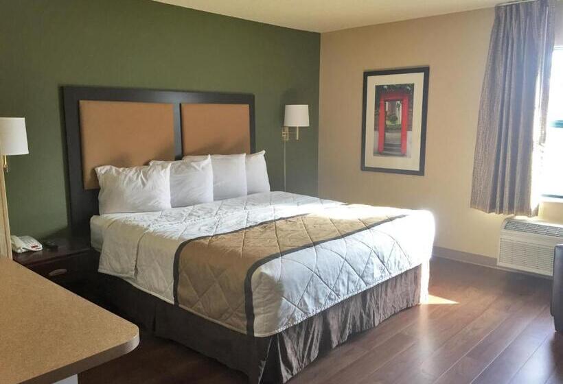 带大床的标准工作室, Extended Stay America Suites   Rochester   Henrietta