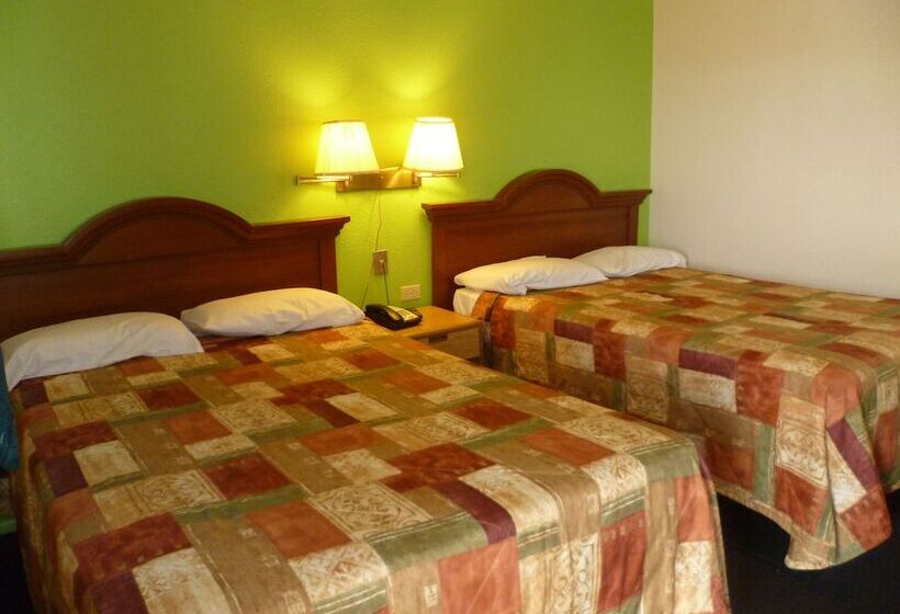 Номер Стандарт 2 Двуспальные Кровати, La Motel