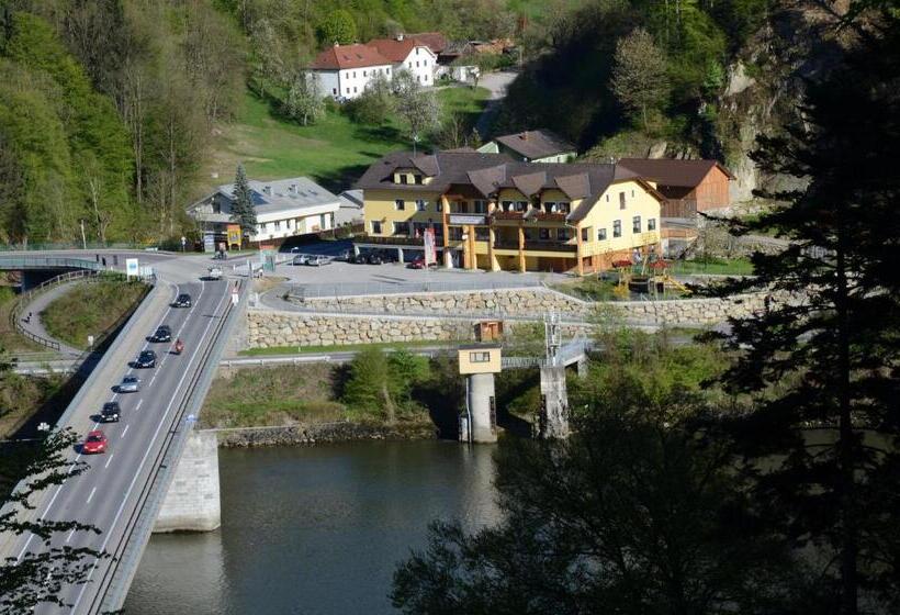 패밀리 룸, Gasthof Zur Donaubrücke