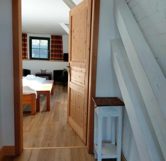 Номер Стандарт, Pension & Restaurant Alte Schule