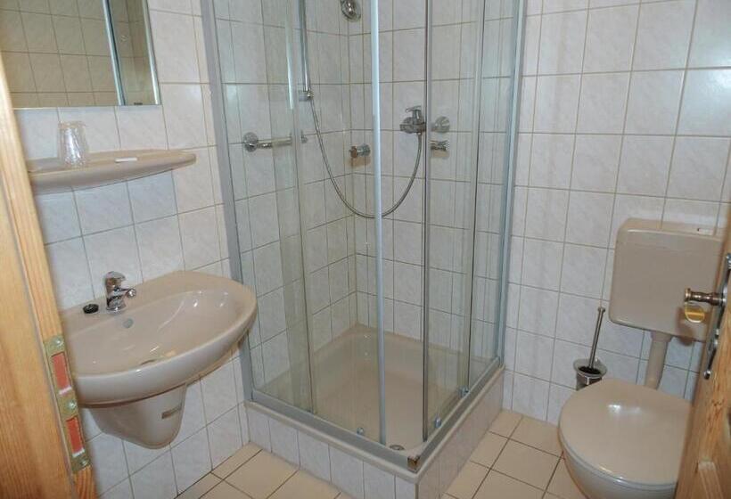 Номер Стандарт, Pension & Restaurant Alte Schule
