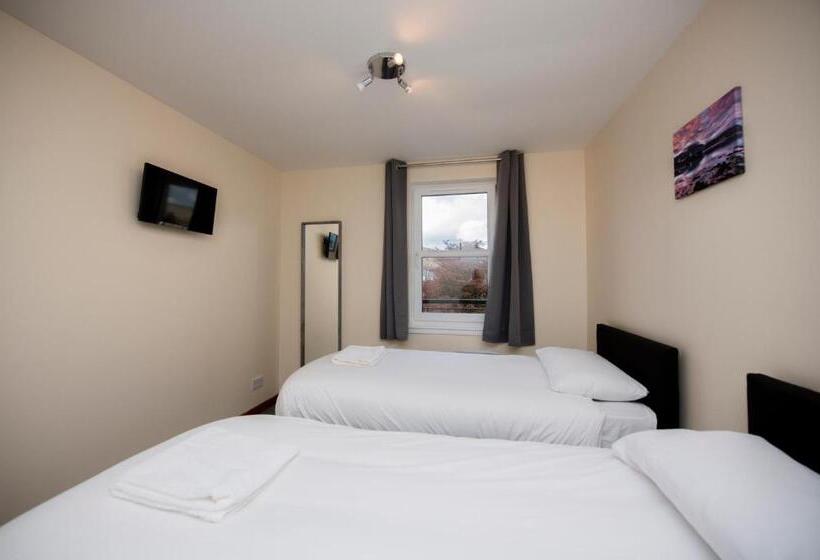 غرفة قياسية ثلاثية, Bank Street Lodge