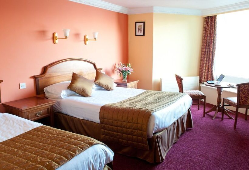 스탠다드 룸, Central Hotel Donegal