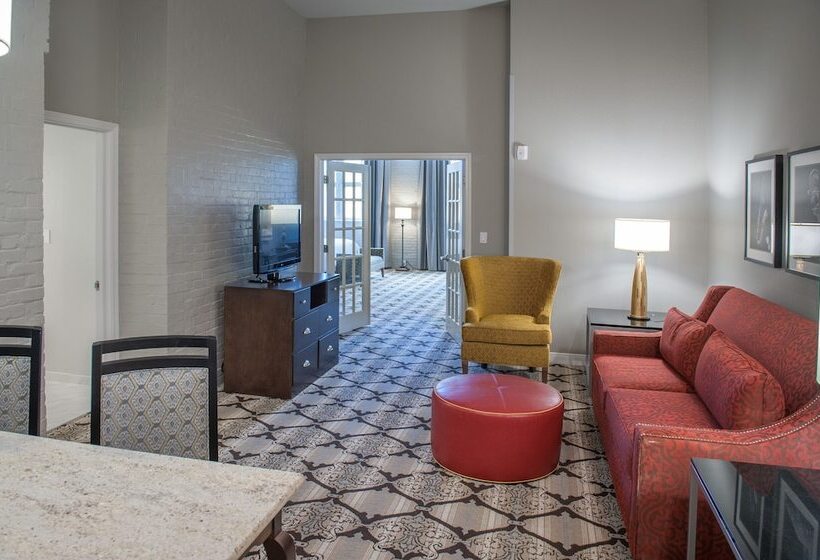 Люкс Кровать Кинг, Hampton Inn & Suites New Orleansconvention Center