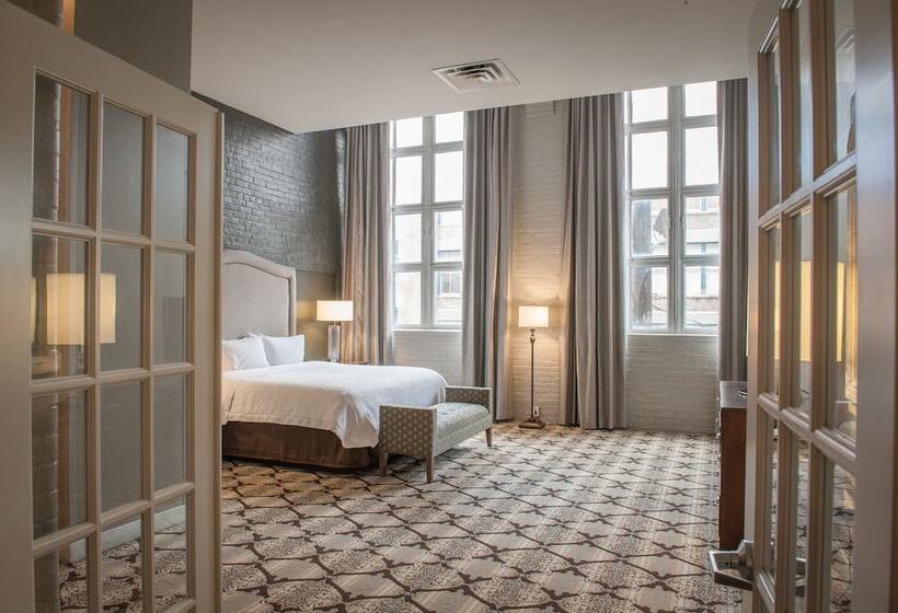 Люкс Кровать Кинг, Hampton Inn & Suites New Orleansconvention Center
