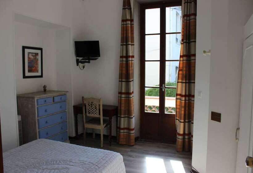 اتاق سوپریور با بالکن, Hôtel Villa La Malouine