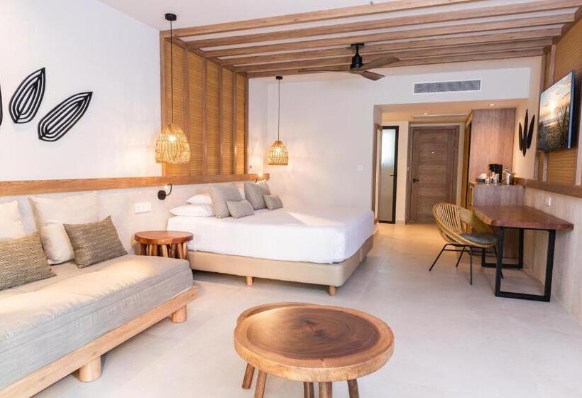 סוויטת ג'וניור דלוקס, Bahia Principe Luxury Akumal - All Inclusive