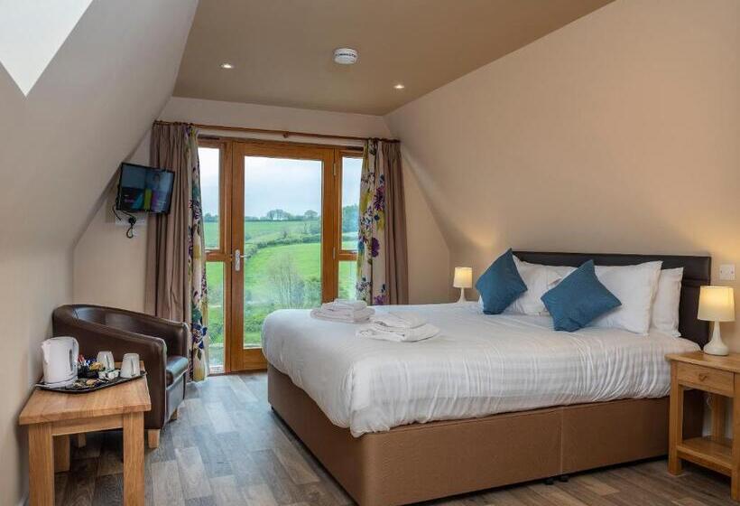 Номер Стандарт Вид на Сад, The Poltimore Inn