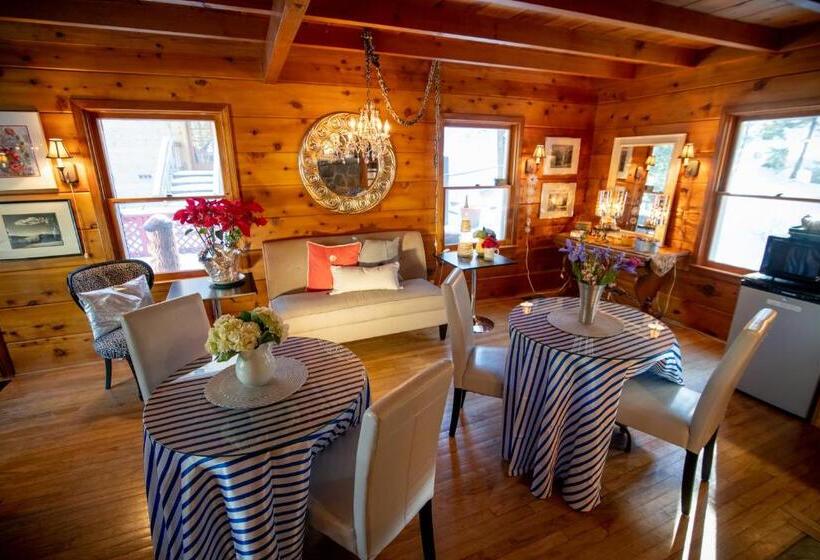 스위트, Elliott House Boutique Inn