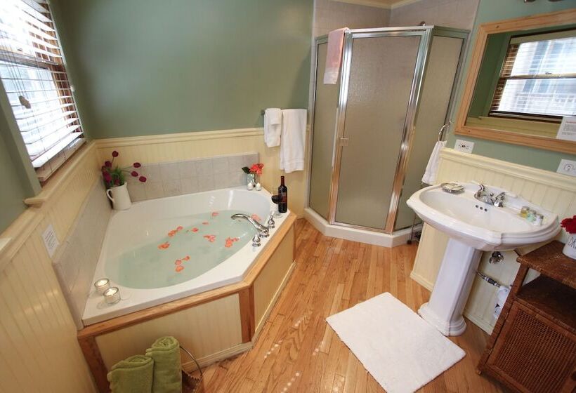 스위트, Elliott House Boutique Inn