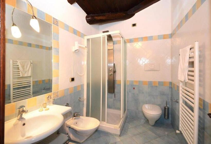 Номер Стандарт, Agriturismo Le Favate