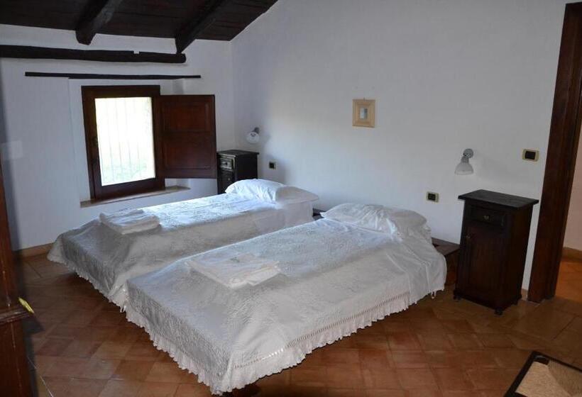 Номер Стандарт, Agriturismo Le Favate