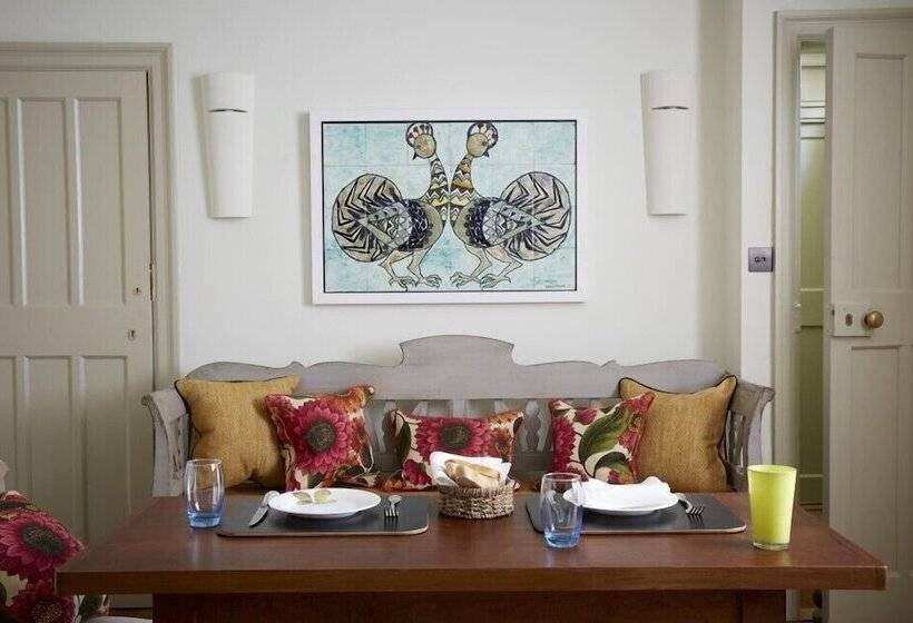 Family Suite, Endsleigh