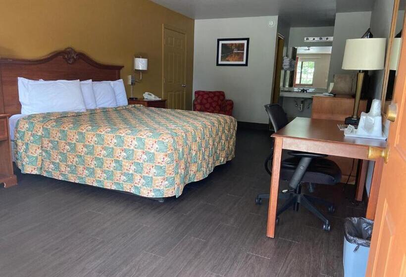 חדר דחוקס עם מיטת קינג, Redbud Inn