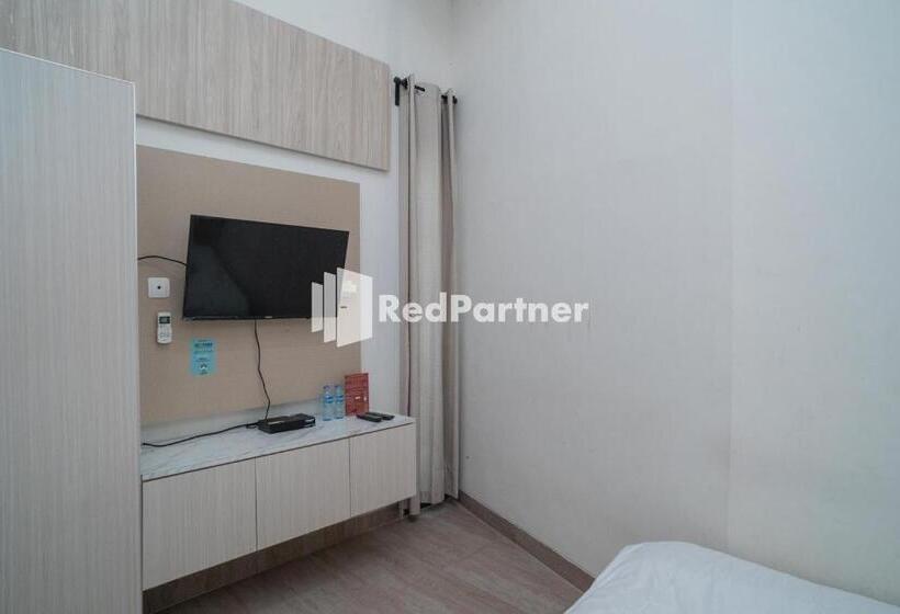 Семейный Номер, Yayah Rooms Bogor Syariah Mitra Reddoorz