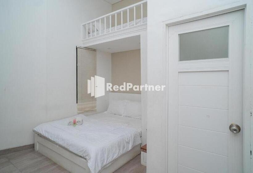 Семейный Номер, Yayah Rooms Bogor Syariah Mitra Reddoorz