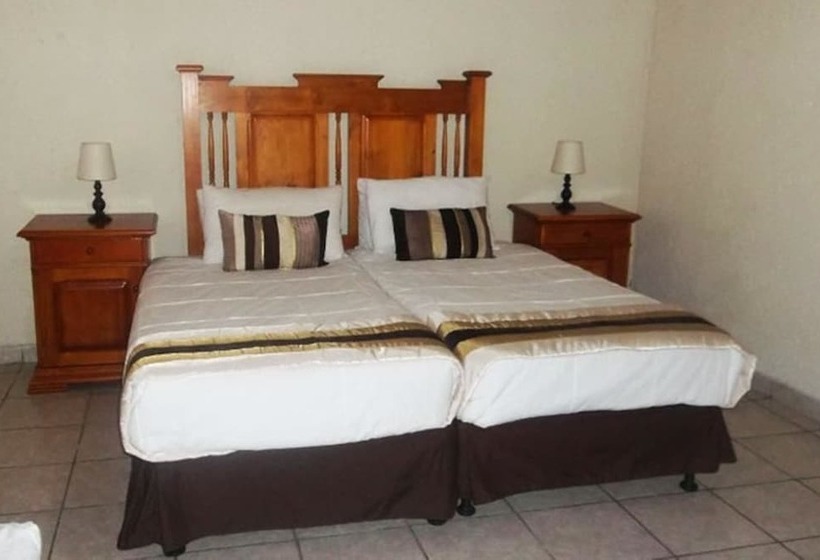 Номер Стандарт, Steenbok Lodge