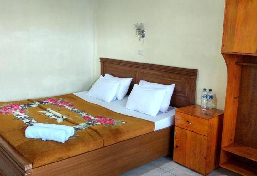 Номер Стандарт Вид на Озеро, Gokhon Guest House