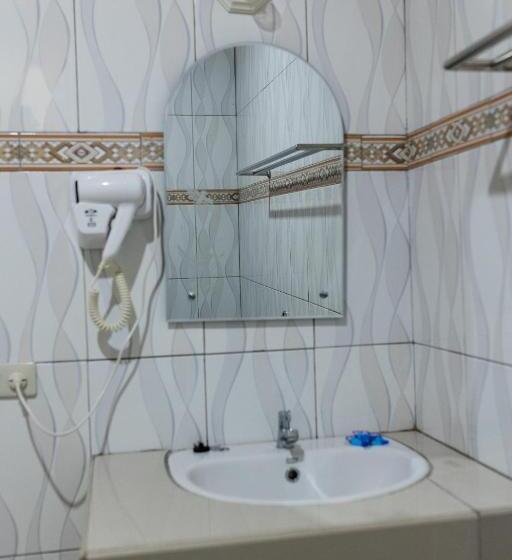 Трехместный Номер Deluxe, Gokhon Guest House