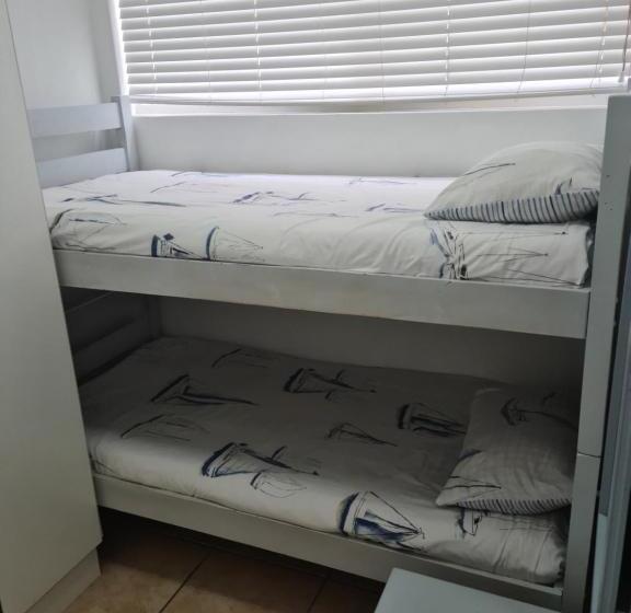 Apartamento 1 Dormitório, Suidersee Block 2, Hartenbos