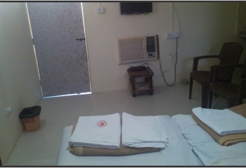 标准间, Sadabahar Moments   Hostel