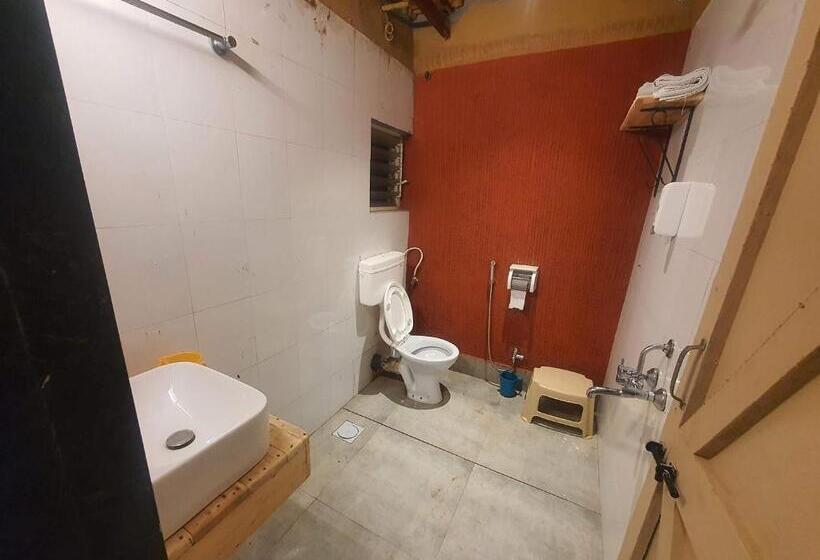 标准间, Sadabahar Moments   Hostel
