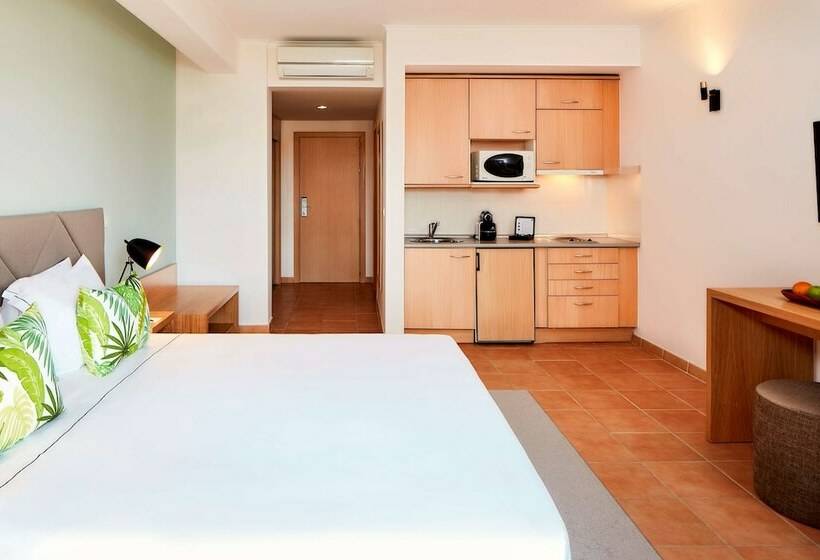 Студия Стандарт, NH Marina Portimao Resort