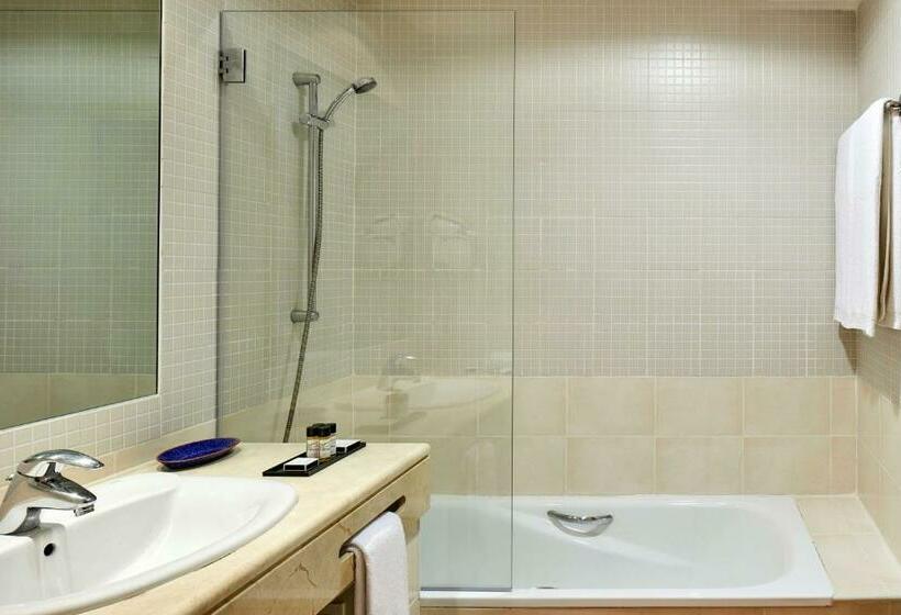 Студио Стандарт с Террасой, NH Marina Portimao Resort